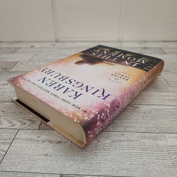 In‎ This Moment BY Karen Kingsbury - Baxter Family - Hardcover with Dust Jacket - Picture 4 of 13